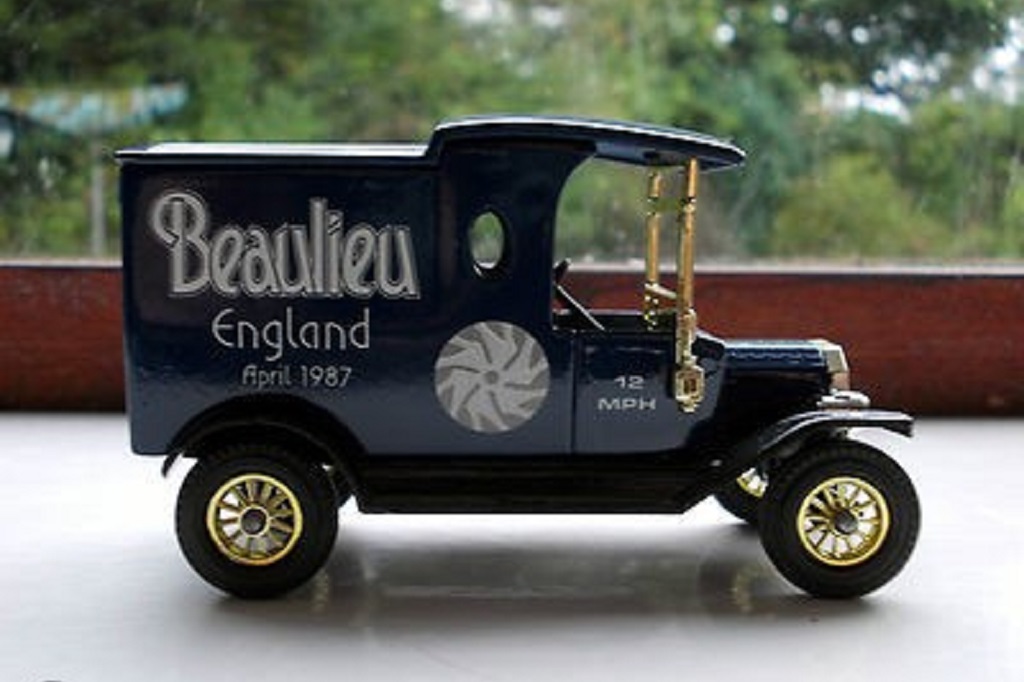SAAB Promotional Model; England, 1987; 1912 Ford Model T Van